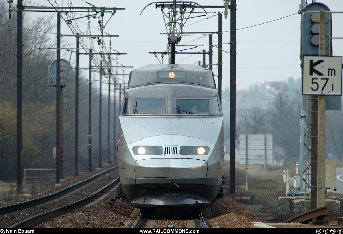 060225_DSC_0098_SNCF_-_TGV_Sud_Est_-_Torcieu.jpg