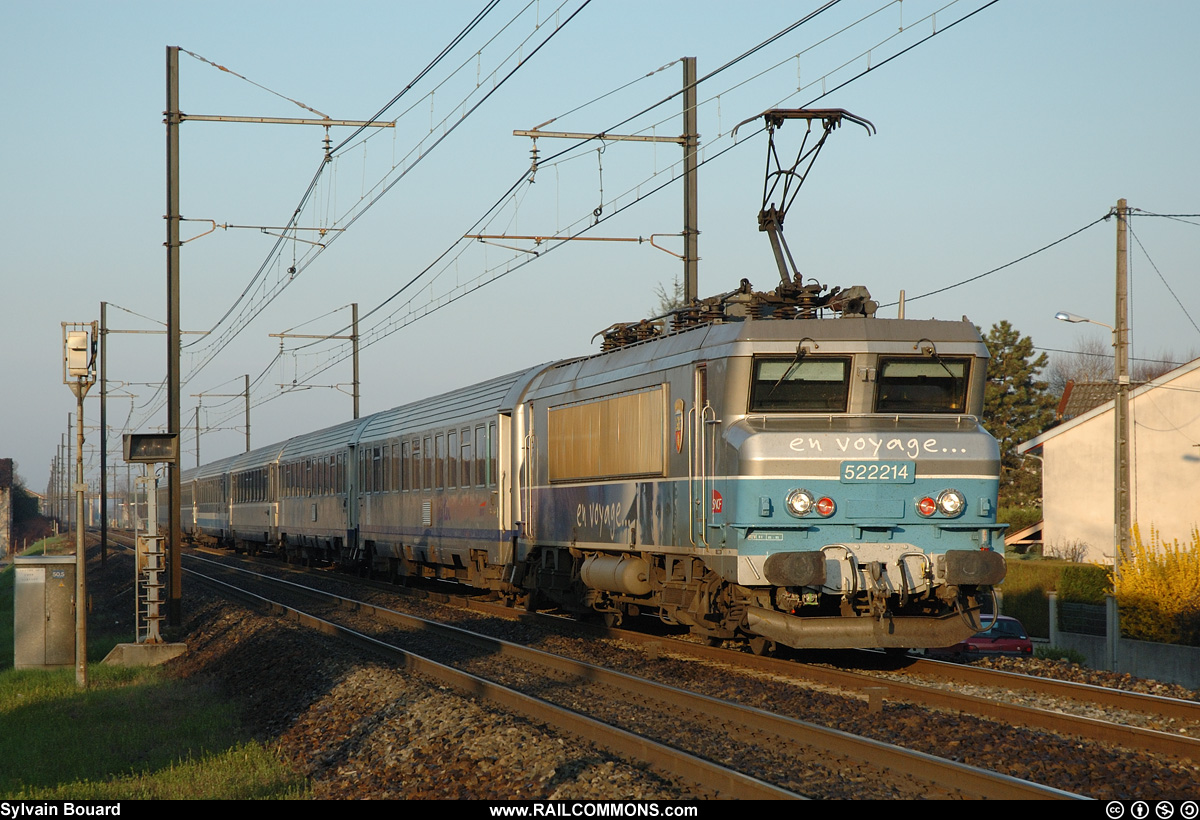 060408_DSC_0017_SNCF_-_BB_22214_-_Amberieu.jpg