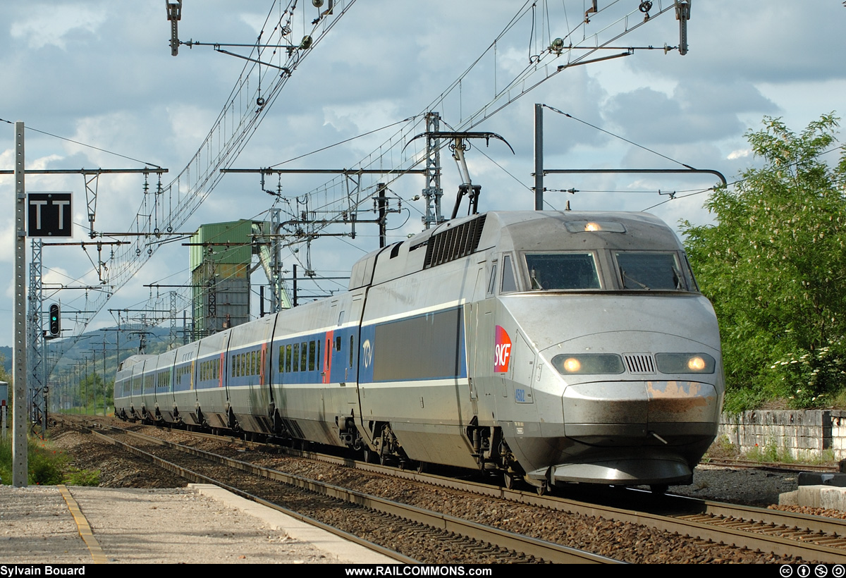 060527_DSC_0018_SNCF_-_TGV_Reseau_4502_-_Ambronay.jpg