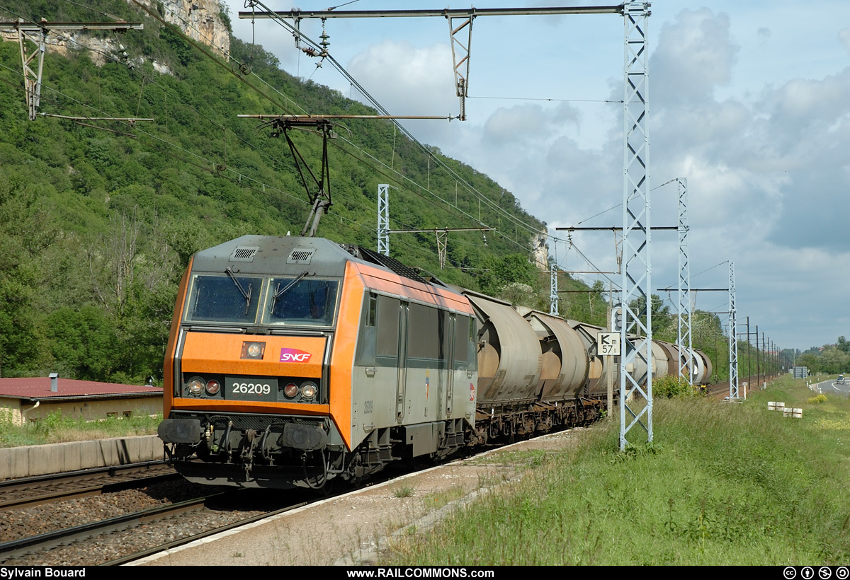 060528_DSC_0005_SNCF_-_BB_26209_-_Torcieu.jpg
