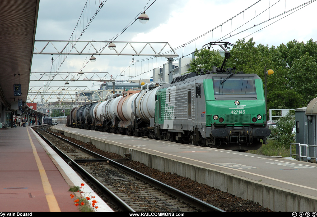 060601_DSC_0007_SNCF_-_BB_27145_-_Loyn_Part_Dieu.jpg