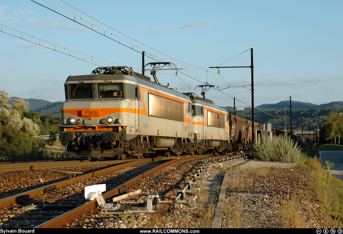 060809_DSC_0025_SNCF_-_BB_7365_-_Amberieu.jpg