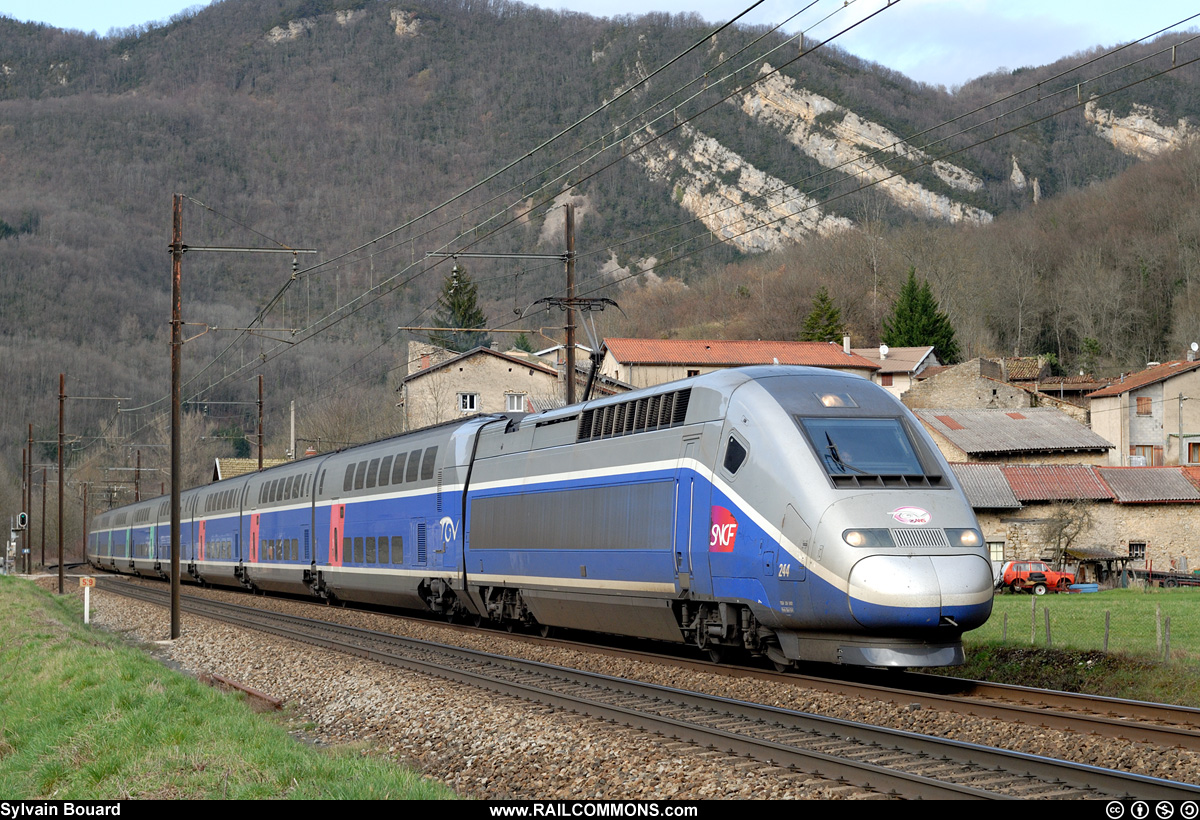 070303_DSC_0744_SNCF_-_TGV_Duplex_-_244_-_Torcieu.jpg
