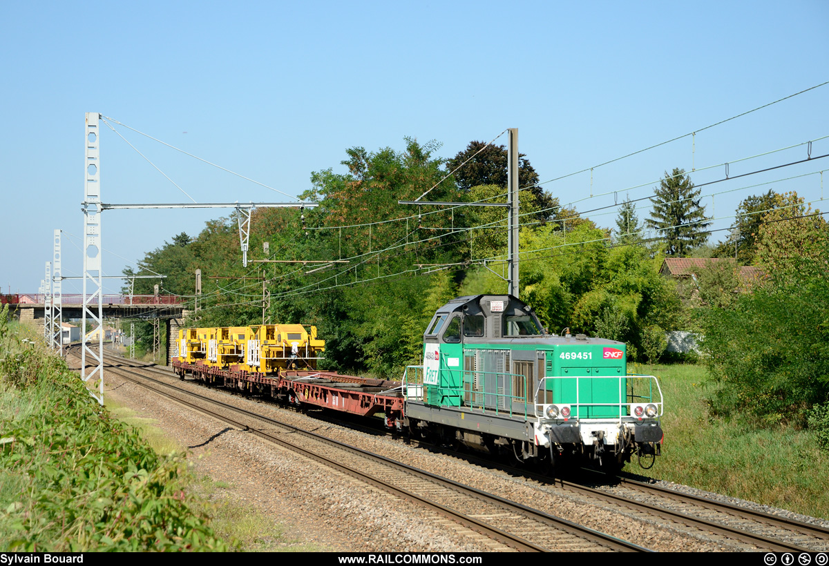 140904_DSC_7533_SNCF_-_BB_69451_-_Creches_sur_Saone.jpg