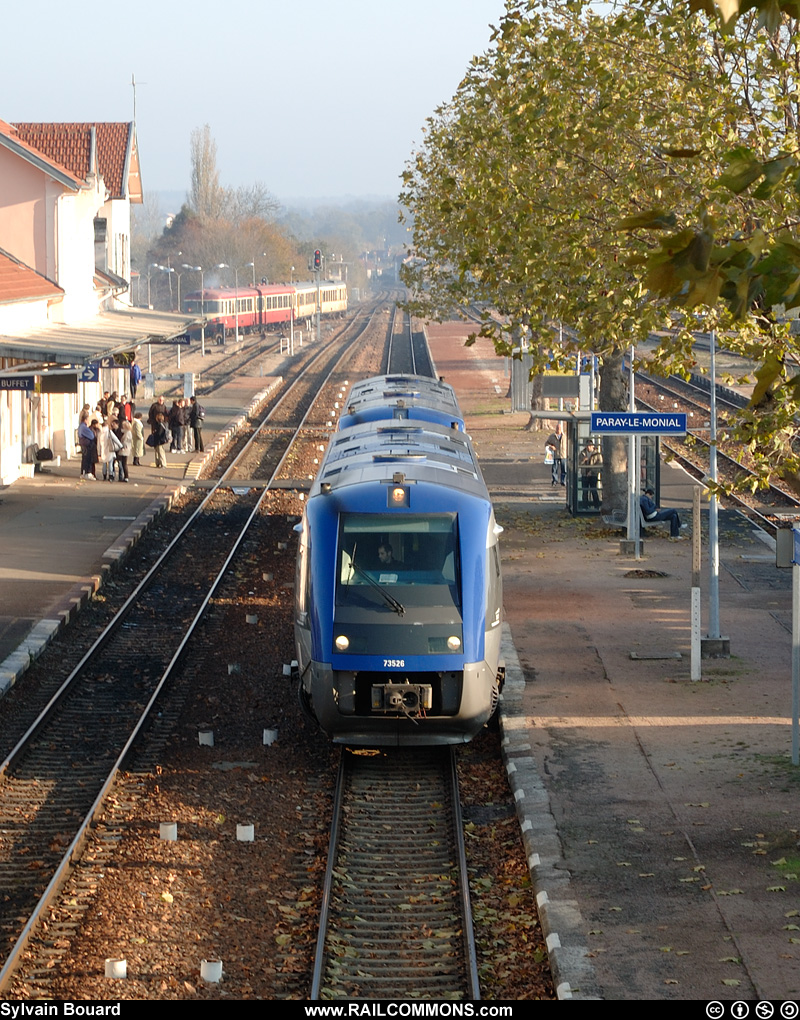 051120_DSC_0175_SNCF_-_X_73526_-_Paray_Le_Monial.jpg