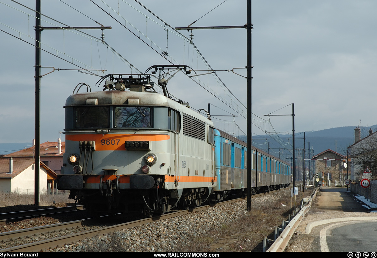 060302_DSC_0006_SNCF_-_BB_9607_-_Amberieu.jpg