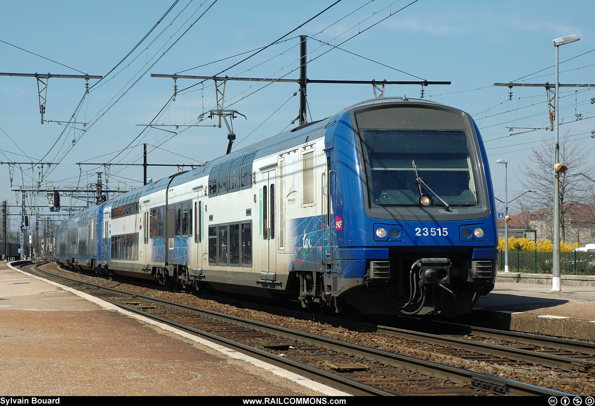 060408_DSC_0057_SNCF_-_Z_23515_-_Amberieu.jpg