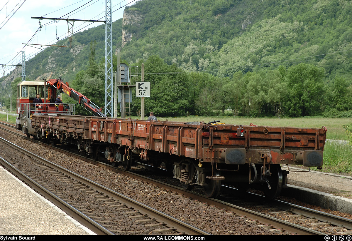 060523_DSC_0040_SNCF_-_DU_84_-_Torcieu.jpg