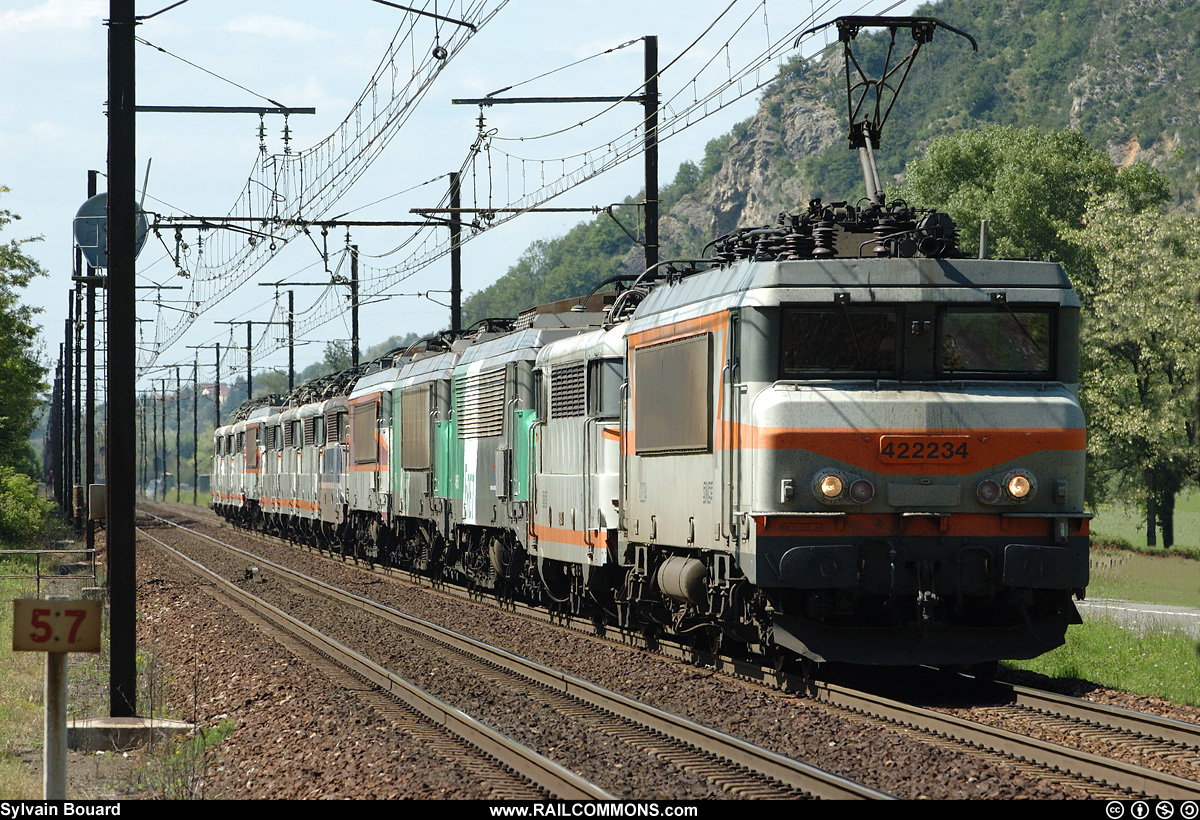 060524_DSC_0054_SNCF_-_BB_22234_-_Torcieu.jpg