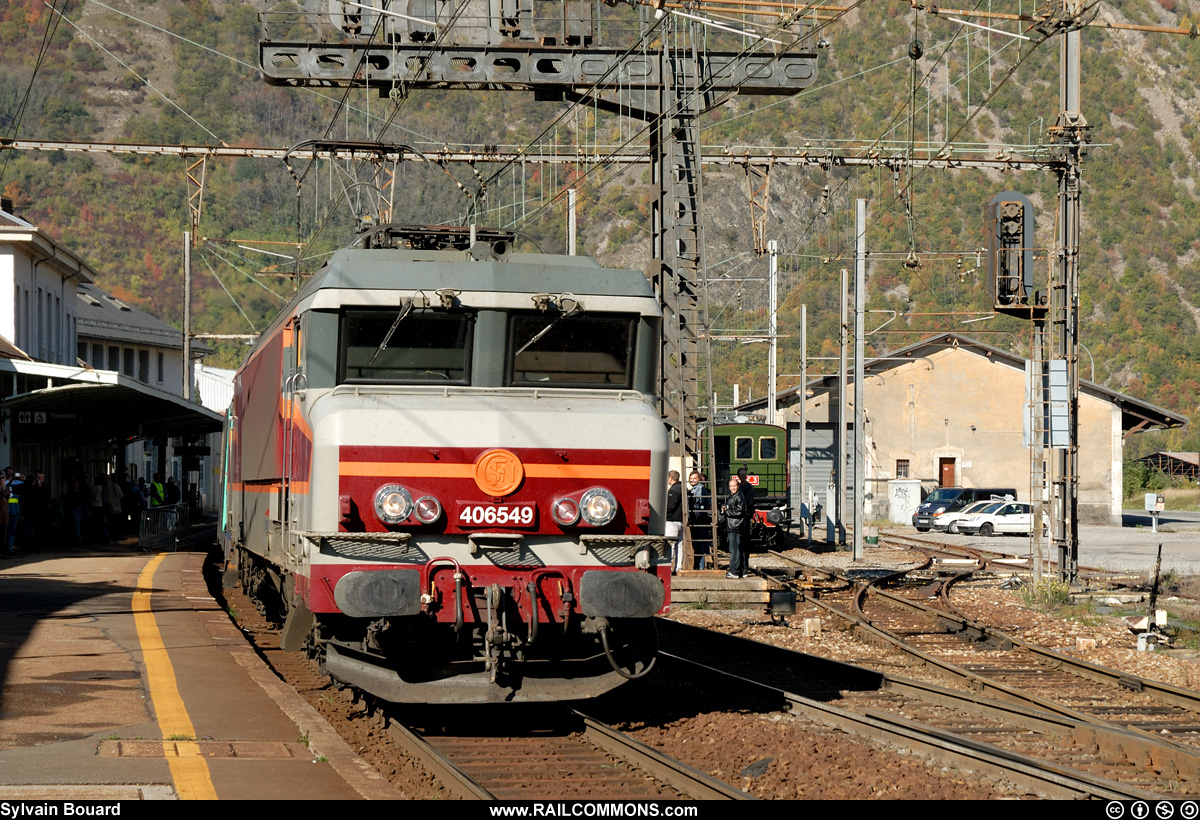 061021_DSC_0054_SNCF_-_CC_6549_-_St_Jean_de_Maurienne.jpg