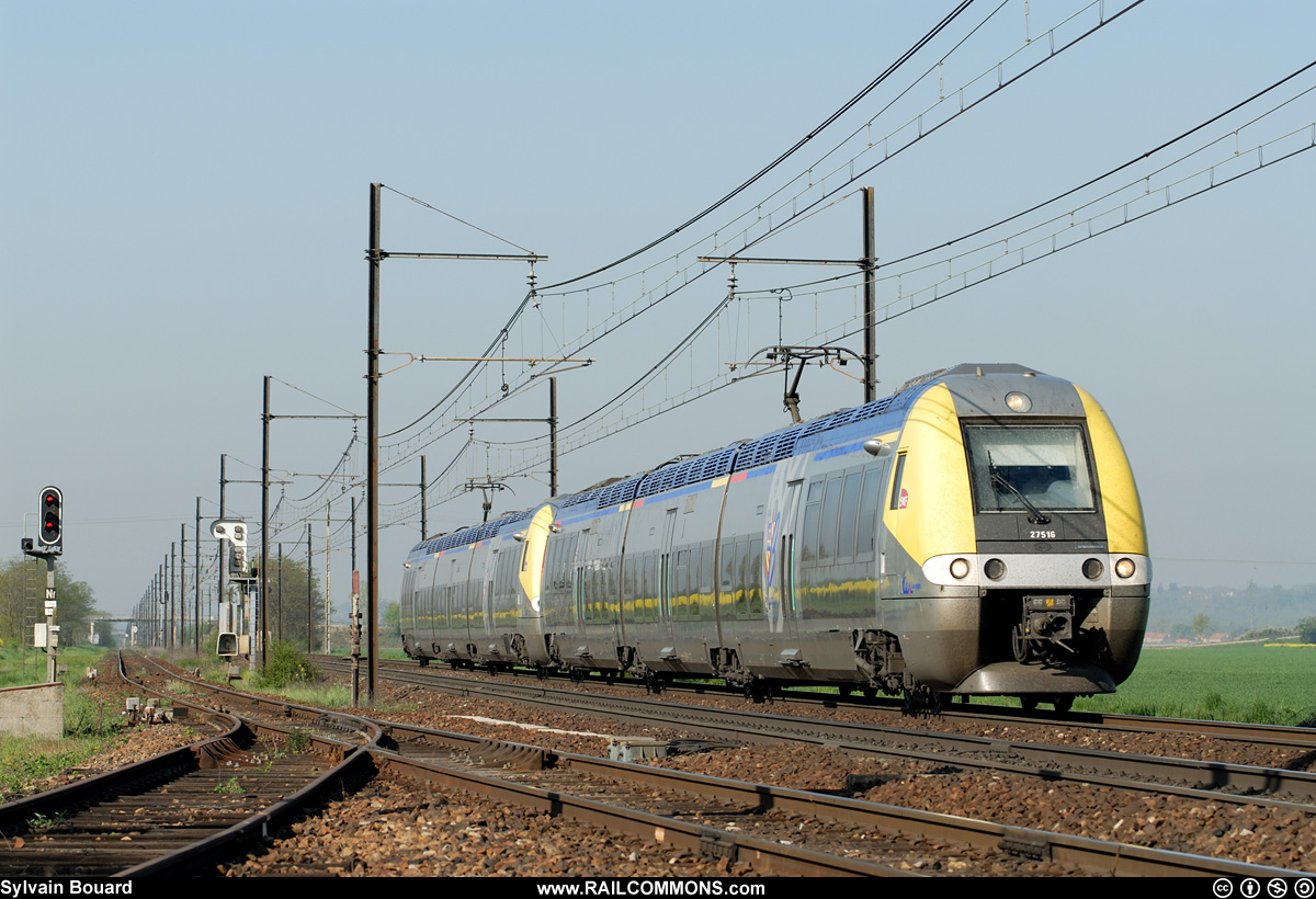 070420_DSC_1858_SNCF_-_Z_27515_-_St_Denis_en_Bugey.jpg